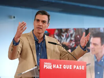 Pedro Sánchez en un acto de precampaña Pedro Sánchez en un acto de precampaña