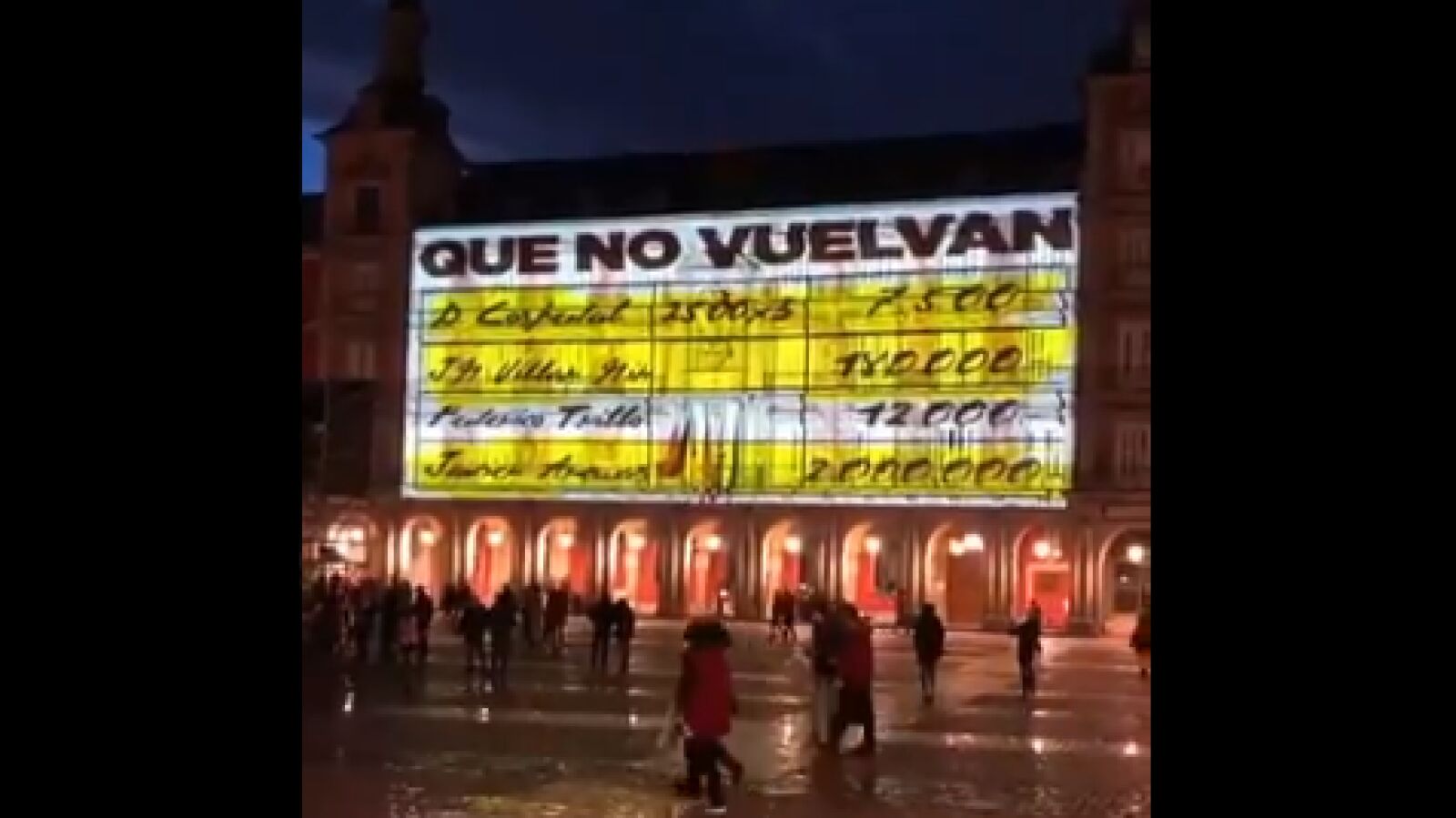 El Ayuntamiento de Madrid no se responsabiliza de la proyección de los 'papeles de Bárcenas' y revisará el expediente
