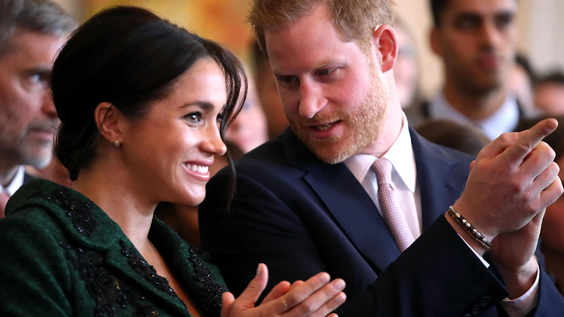 Meghan Markle junto al pr&iacute;ncipe Harry