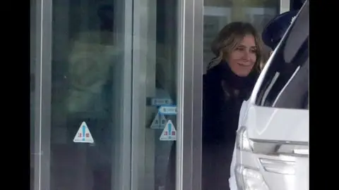 Se aprueba la destitución del expresidente de Nissan en una junta de accionistas Se aprueba la destitución del expresidente de Nissan en una junta de accionistas