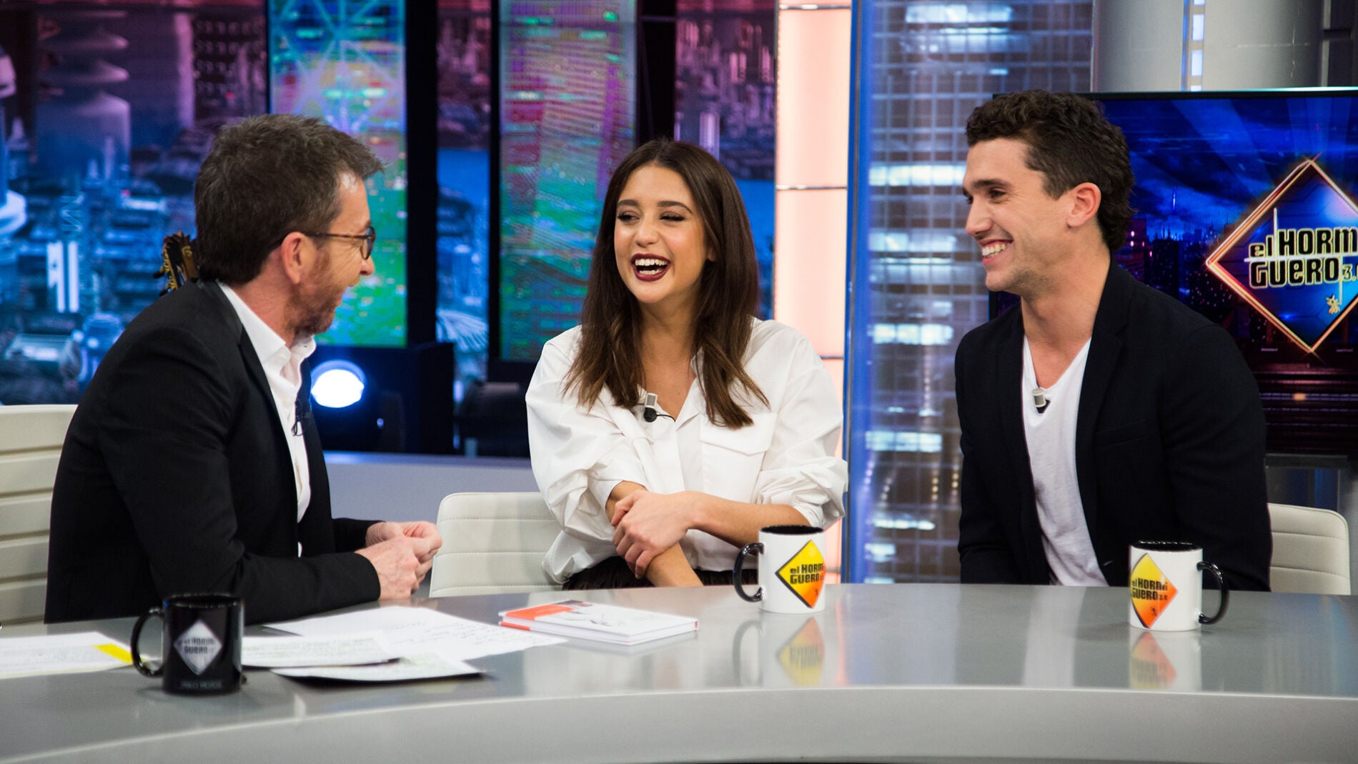 María Pedraza y Jaime Lorente 'trolean' a Pablo Motos con su ruptura