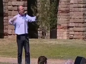 Jose Antonio Monago, protagonista de los 'memes' de campaña por su última afirmación: "A mí me gusta Camela" Jose Antonio Monago, protagonista de los 'memes' de campaña por su última afirmación: "A mí me gusta Camela"