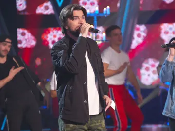 Así han sido los primeros ensayos de los finalistas de 'La Voz' junto a Juanes en el plató Así han sido los primeros ensayos de los finalistas de 'La Voz' junto a Juanes en el plató