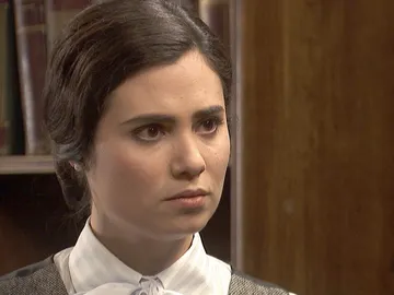 María sentencia ante Francisca: "No quiero su dinero madrina" María sentencia ante Francisca: "No quiero su dinero madrina"