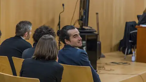 El creador de la web, Alberto García Sola, en el juicio a los creadores de seriesyonkis El creador de la web, Alberto García Sola, en el juicio a los creadores de seriesyonkis