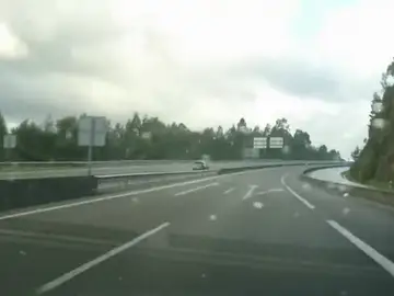 Buscan a un conductor que circuló varios kilómetros en sentido contrario en la autovía del Barbanza Buscan a un conductor que circuló varios kilómetros en sentido contrario en la autovía del Barbanza