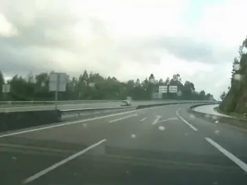 Buscan a un conductor que circuló varios kilómetros en sentido contrario en la autovía del Barbanza Buscan a un conductor que circuló varios kilómetros en sentido contrario en la autovía del Barbanza