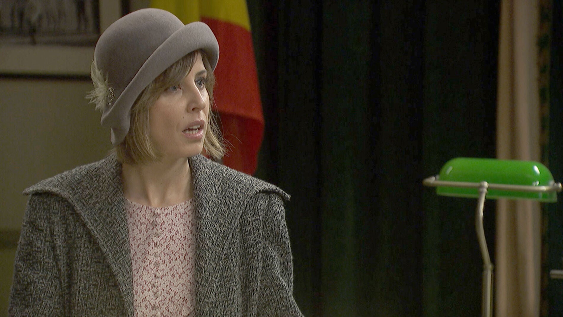 Adela, acusada de liberal y obligada a abandonar su trabajo 