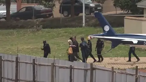 Liberada la turista estadounidense y su guía secuestrados en Uganda Liberada la turista estadounidense y su guía secuestrados en Uganda