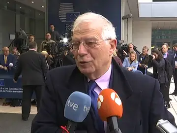 Borrell sobre el Brexit: un pacto entre May y Corbyn que permita una prórroga corta sería "la mejor solución" Borrell sobre el Brexit: un pacto entre May y Corbyn que permita una prórroga corta sería "la mejor solución"