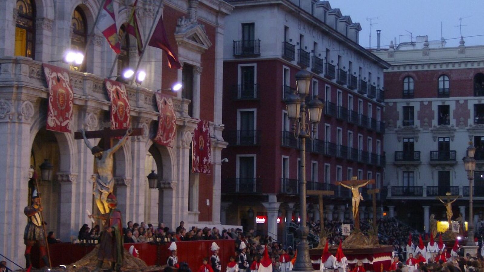 La Junta de Castilla y León recomienda la suspensión de la Semana Santa por el coronavirus