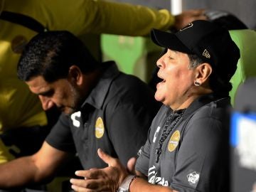 Maradona, entrenador del Dorados
