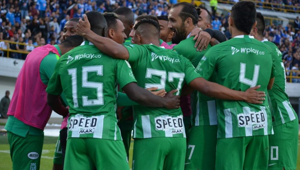 Los jugadores del Atlético Nacional celebran un gol