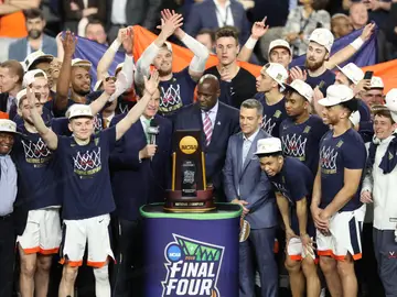 Los Virginia Cavaliers celebran el título de campeones de la NCAA Los Virginia Cavaliers celebran el título de campeones de la NCAA