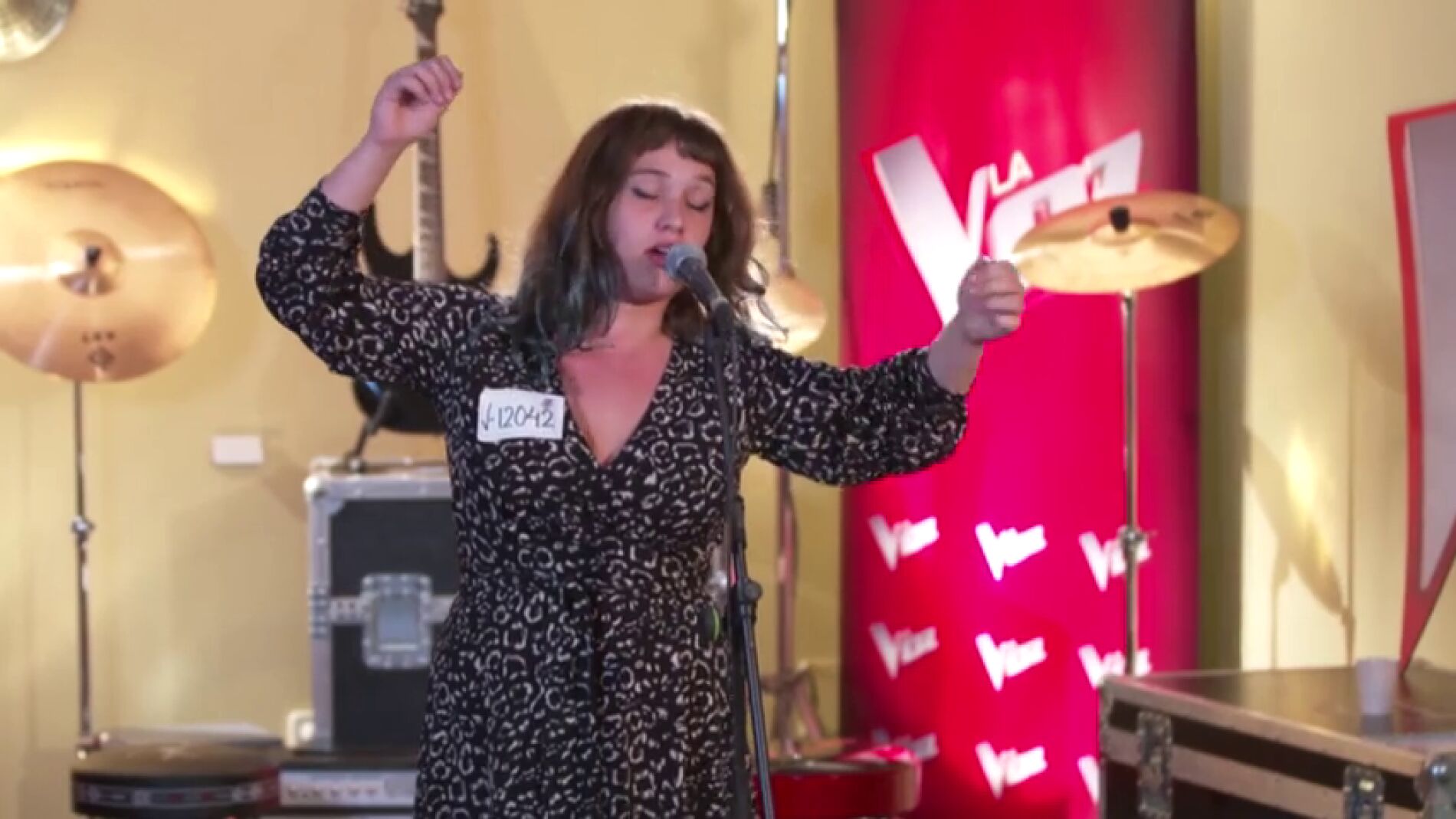 Lia Kali, pura esencia con '(You Make Me Feel Like) A Natural Woman' en los castings piano 