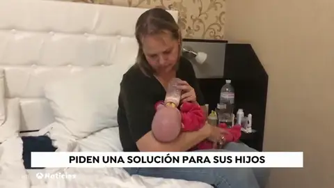 Decenas de parejas españolas que han tenido hijos por vientres de alquiler piden una solución para sus hijos Decenas de parejas españolas que han tenido hijos por vientres de alquiler piden una solución para sus hijos
