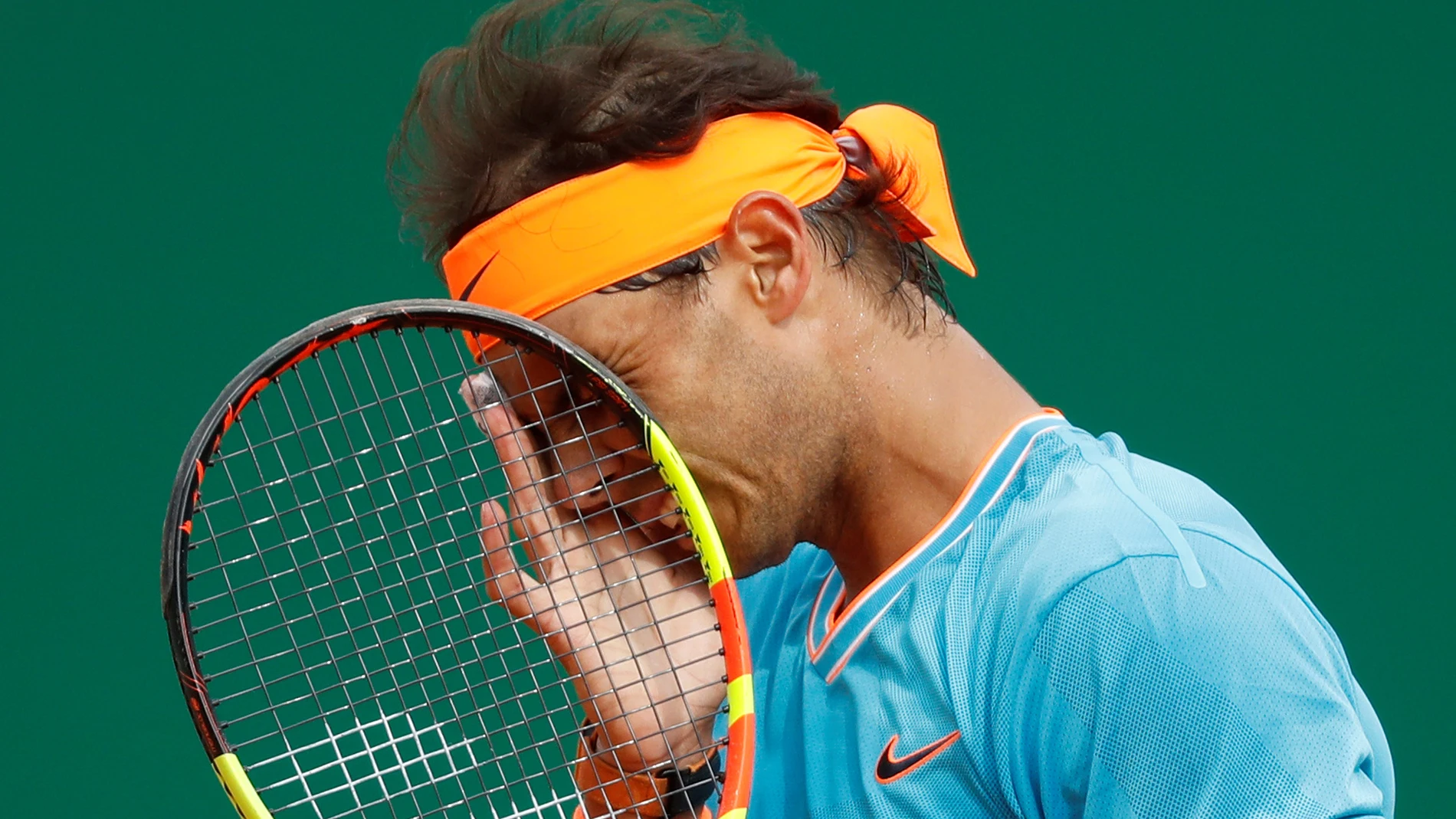 Rafa Nadal se lamenta Rafa Nadal se lamenta