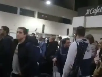 La avería de una catenaría en Tarragona impide 2.500 viajeros de Renfe lleguen este sábado a su destino La avería de una catenaría en Tarragona impide 2.500 viajeros de Renfe lleguen este sábado a su destino