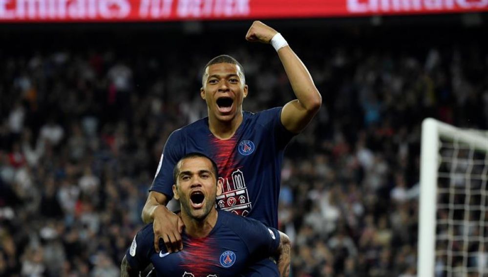 Mbappé celebra el título de la Ligue 1