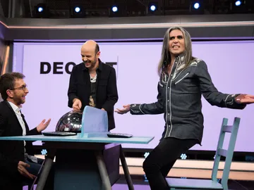 Mario Vaquerizo la lía con 'El teclado al revés' en 'El Hormiguero 3.0' Mario Vaquerizo la lía con 'El teclado al revés' en 'El Hormiguero 3.0'