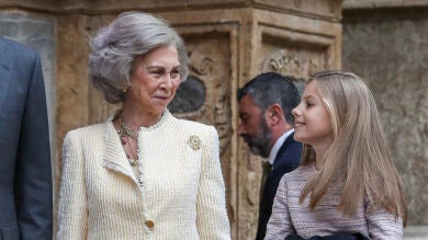 La viral foto de Doña Sofía junto a su nieta, la infanta Sofía, que se ha convertido en el centro de los memes 