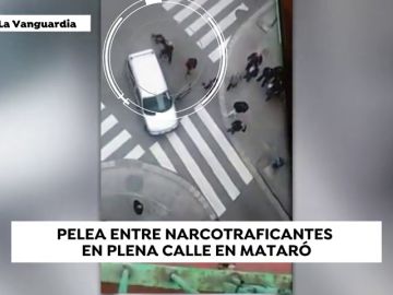 Los vecinos no aguantan más: las impactantes imágenes de una pelea entre dos grupos de narcotraficantes en las calles de Mataró Los vecinos no aguantan más: las impactantes imágenes de una pelea entre dos grupos de narcotraficantes en las calles de Mataró