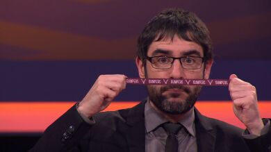 Los 'Pipones' sorprenden a Juanra Bonet con un 