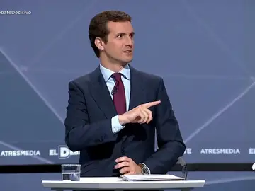 Casado, a Pedro Sánchez: "Eche a los maltratadores del PSOE antes de hablar de Cayetana Álvarez de Toledo" Casado, a Pedro Sánchez: "Eche a los maltratadores del PSOE antes de hablar de Cayetana Álvarez de Toledo"
