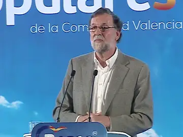 Rajoy: "El PP está empeñado en pedir el voto útil. ¿Y qué quieren, que pidamos el voto inútil?" Rajoy: "El PP está empeñado en pedir el voto útil. ¿Y qué quieren, que pidamos el voto inútil?"
