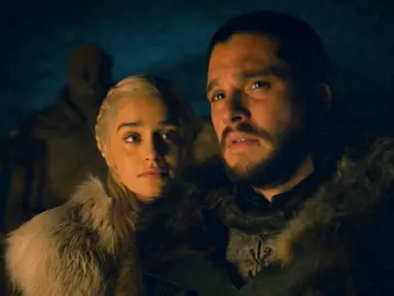 Daenerys y Jon en la cripta de Invernalia en 'Juego de Tronos' Daenerys y Jon en la cripta de Invernalia en 'Juego de Tronos'