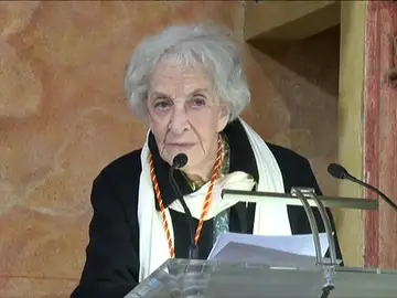 La poeta uruguaya Ida Vitale recibe el Premio Cervantes La poeta uruguaya Ida Vitale recibe el Premio Cervantes