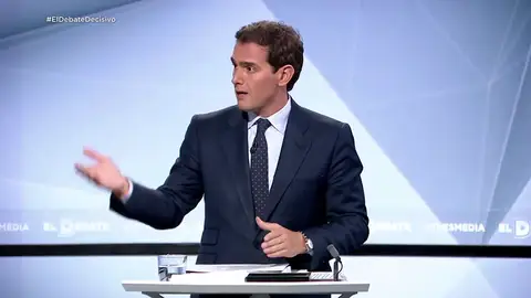 Rivera: "Yo no voy a la vuelta de la esquina con los aliados del señor Sánchez" Rivera: "Yo no voy a la vuelta de la esquina con los aliados del señor Sánchez"