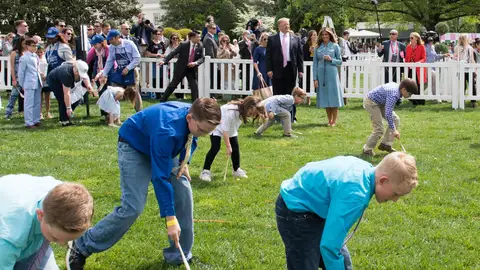 Los Trump buscan huevos de Pascua en la Casa Blanca junto a 30.000 invitados Los Trump buscan huevos de Pascua en la Casa Blanca junto a 30.000 invitados