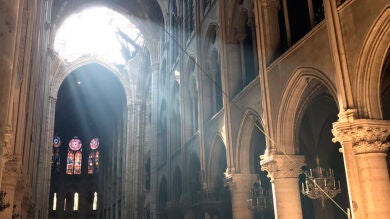 Unas lonas recubrirán la catedral de Notre Dame de París para protegerla de la lluvia