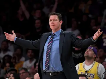 Luke Walton durante un partido con Los Ángeles Lakers Luke Walton durante un partido con Los Ángeles Lakers