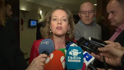 Calviño: "El Estado emitirá 5.000 millones menos de deuda durante este año" Calviño: "El Estado emitirá 5.000 millones menos de deuda durante este año"