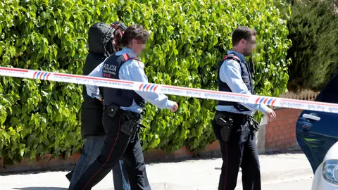 Los Mossos d'Esquadra trasladan a Rosa Peral Los Mossos d'Esquadra trasladan a Rosa Peral