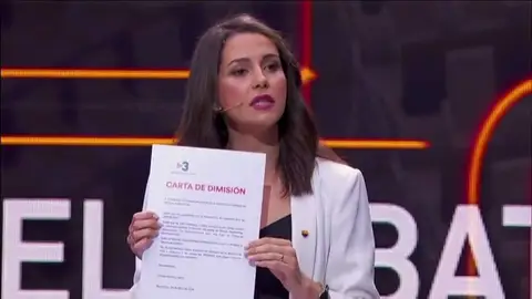 Arrimadas y Álvarez de Toledo arremeten contra el moderador del debate electoral de TV3 Arrimadas y Álvarez de Toledo arremeten contra el moderador del debate electoral de TV3