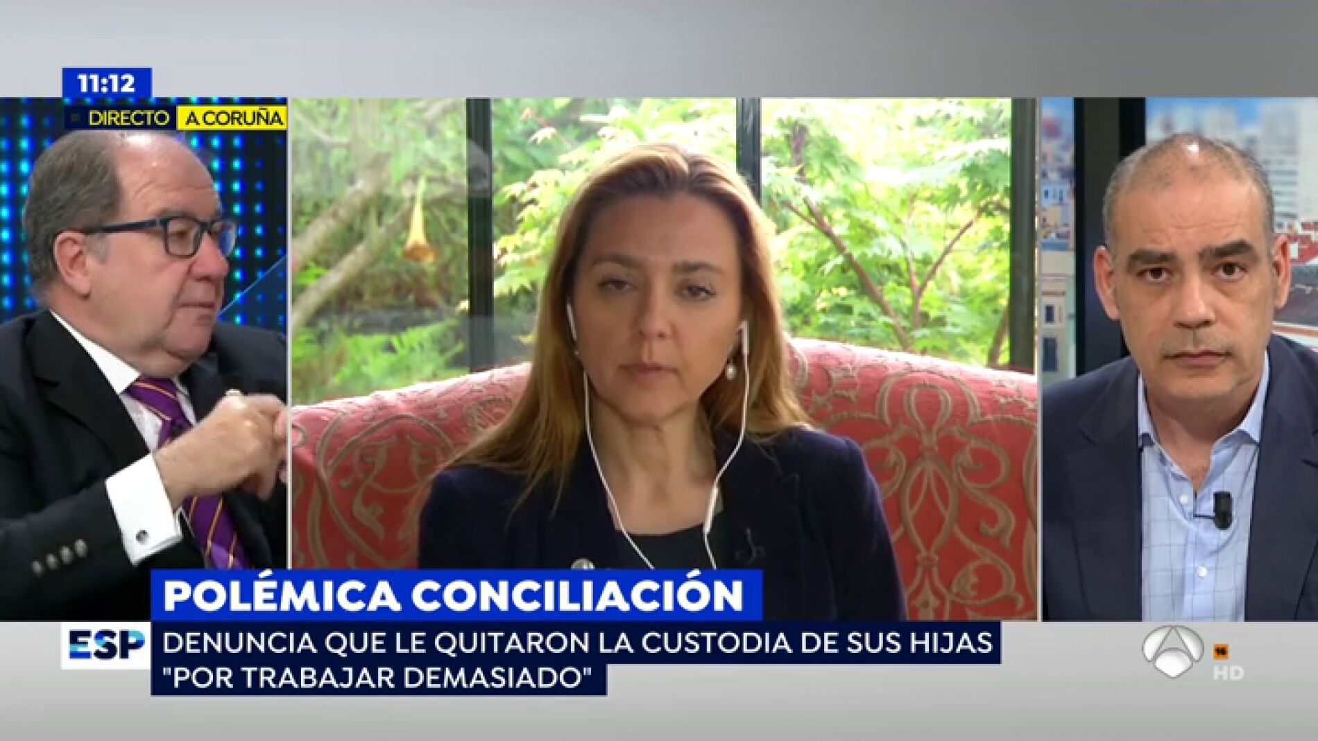 Denuncia que le han quitado la custodia de sus hijas por trabajar demasiado: "Mi padre me llama fulana"