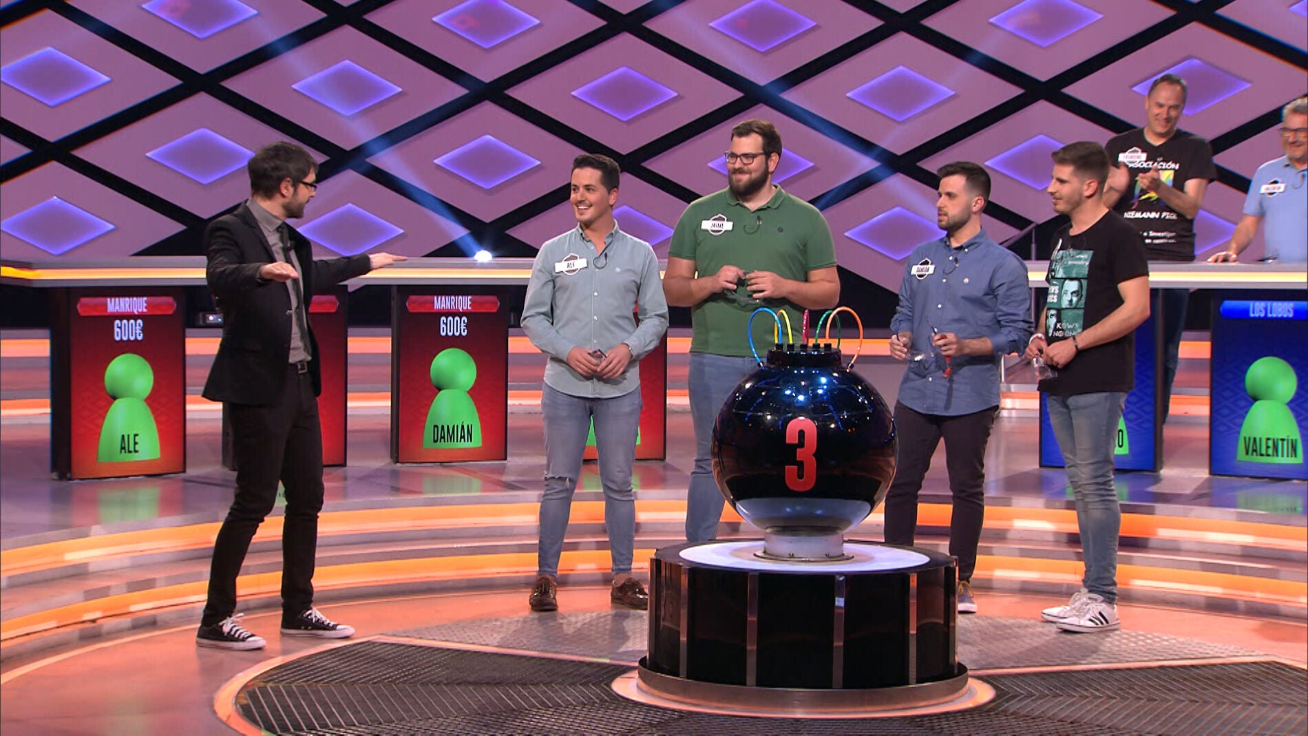 Juanra Bonet sorprende con el chiste definitivo en '&iexcl;Boom!': "... y echan a 'Los Lobos"