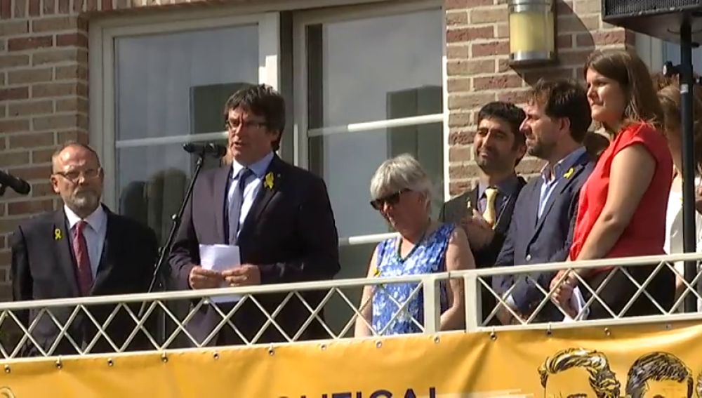 PP y Ciudadanos reclaman que se excluya a Puigdemont de las elecciones europeas