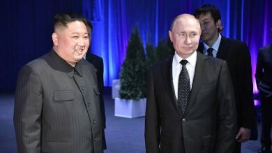Kim Jong-un abandona Rusia de regreso a Pionyang tras su primera cumbre con Putin