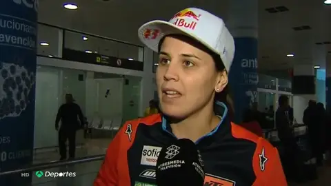 Laia Sanz, tras el recibimiento de Arabia Saudí en el Dakar: "Iba con dudas, pero todo sin ningún problema" Laia Sanz, tras el recibimiento de Arabia Saudí en el Dakar: "Iba con dudas, pero todo sin ningún problema"