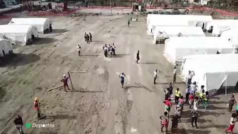 El fútbol, contra el cólera en Mozambique: un equipo convierte sus instalaciones en un hospital de campaña El fútbol, contra el cólera en Mozambique: un equipo convierte sus instalaciones en un hospital de campaña