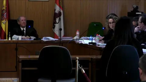 El hombre acusado de matar y violar a una niña de cuatro años asegura que nunca la lesionó El hombre acusado de matar y violar a una niña de cuatro años asegura que nunca la lesionó