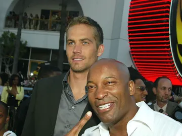 Paul Walker y John Singleton Paul Walker y John Singleton