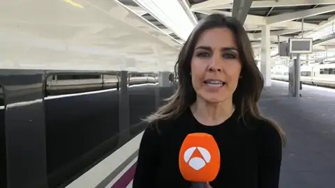 Elena Salamanca, periodista de Antena 3 Noticias en la caravana del PP: "Casado se muestra convencido de que puede ganar las elecciones" Elena Salamanca, periodista de Antena 3 Noticias en la caravana del PP: "Casado se muestra convencido de que puede ganar las elecciones"