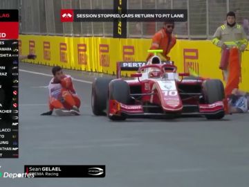 El atropello sincronizado de un coche de Fórmula 2 a dos mecánicos durante el GP de Azerbaiyán