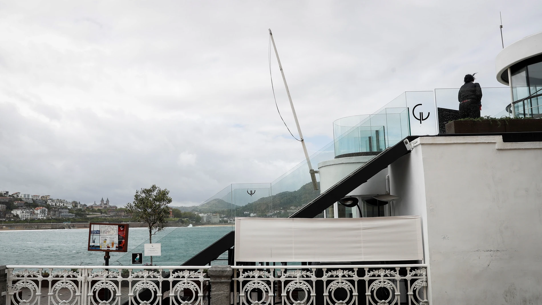 Vista del exterior de una conocida discoteca de San Sebastián donde se ha producido una pelea Vista del exterior de una conocida discoteca de San Sebastián donde se ha producido una pelea