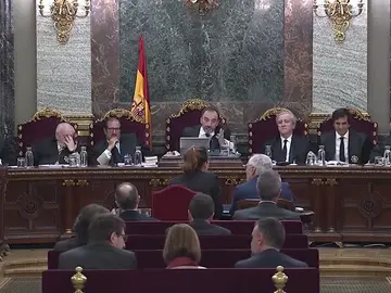 Las defensas del juicio del 'procés' intentan acreditar la cifra de mil heridos que sostiene el Govern Las defensas del juicio del 'procés' intentan acreditar la cifra de mil heridos que sostiene el Govern